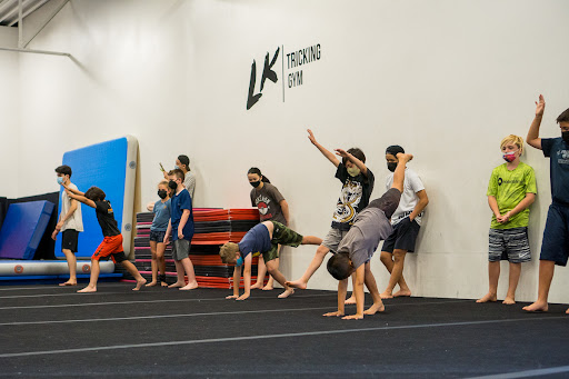 Loopkicks Tricking - Visual
