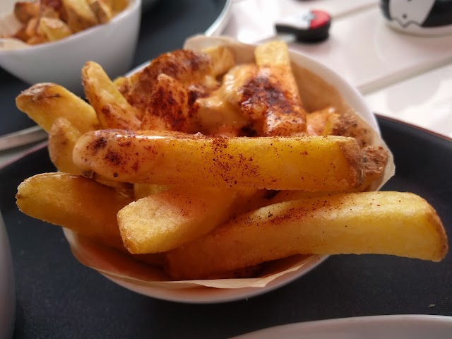 Helvti Diner