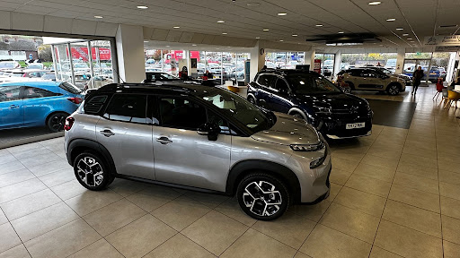 Evans Halshaw Citroen Leeds - Thumbnail