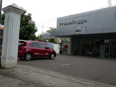 Photos of Indomobil Nissan Datsun Probolinggo