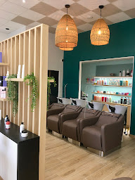 Photo n°1 de LB Coiffure Mixte à Vulaines-sur-Seine (Salon de coiffure)