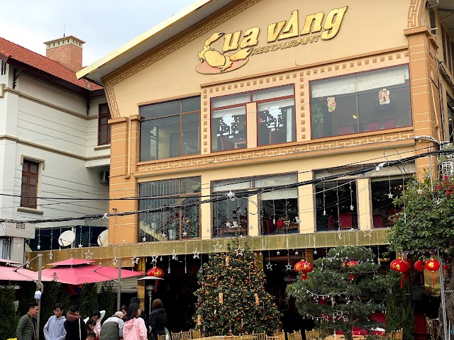 Nhà Hàng Cua Vàng Bãi cháy