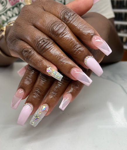 Elegance By Em - Thumbnail