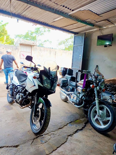 MOTOMECANICA KASHIMOTOS Gallery - Mexico