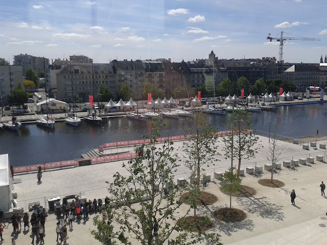 15 Quai François Mitterrand, 14000 Caen
