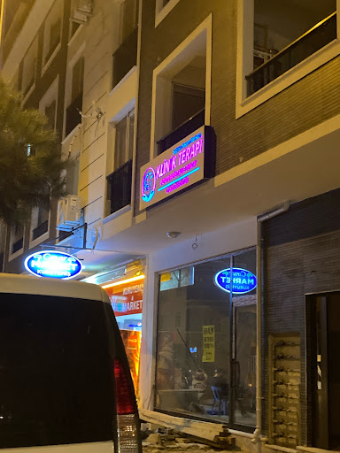 Klinik Terapi Fizyoterapist Şule Tuncay