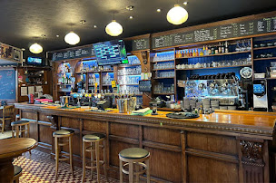 Photo n°16 de Restaurant bar brasserie Le Bistrot des Voyageurs à Vitré (Bar sportif)