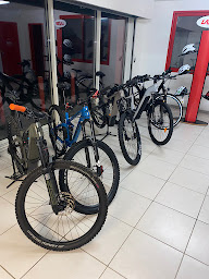 Photo n°1 de 2X2 Roues Revel à Revel (Atelier de réparation pour motos)