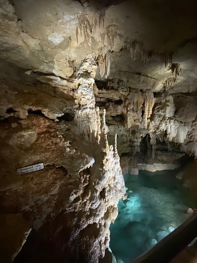 Caverns at Natural Bridge