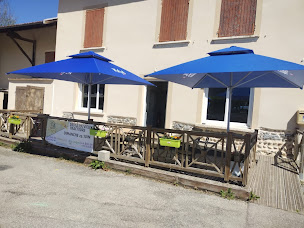 Photo n°2 de BAR RESTAURANT L'EXCUSE à Flachères (Bar)