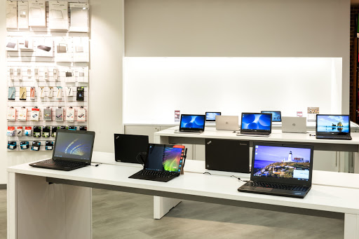 UIC Tech Center - Visual