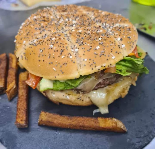 Photo 5 - Miam's food