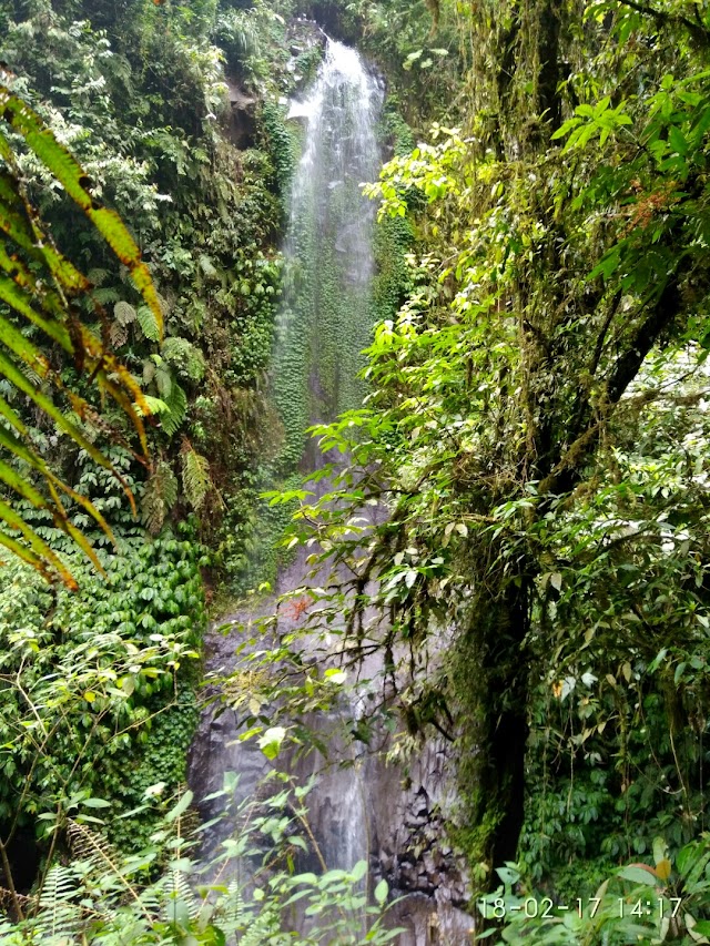 Nungnung Waterfall Carpark
