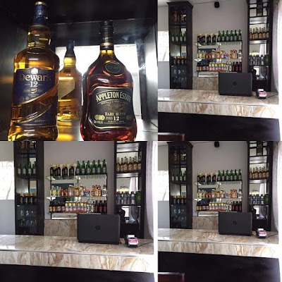 Photos of MenzCave Grooming & Lounge