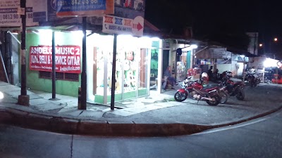 Photos of Toko Patria