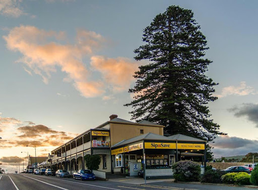 Royal Family Hotel