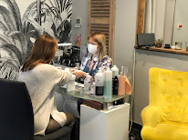 Yelena Chenet, formation Prothésiste Ongulaire - Formatrice internationale ukrainienne à Lyon