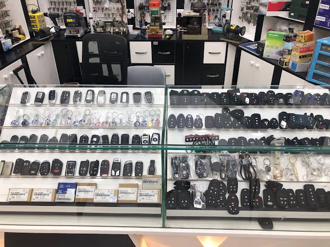 Reviews of الفيحاء لنسخ المفاتيح Al Fayha Key maker in Sharjah - Other