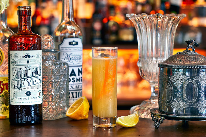 Rake’s Café Bar by null