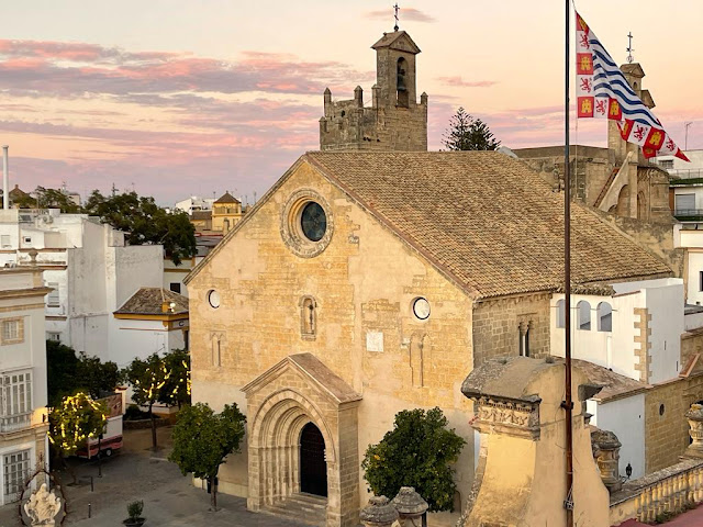 Real Iglesia de San Dionisio Areopagita by null
