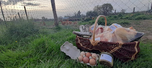 Photo n°4 de La ferme des Courtins à Saint-Gérand-de-Vaux (Ferme)