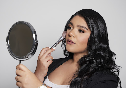 Yareidy Almeida Make Up Artist - Thumbnail
