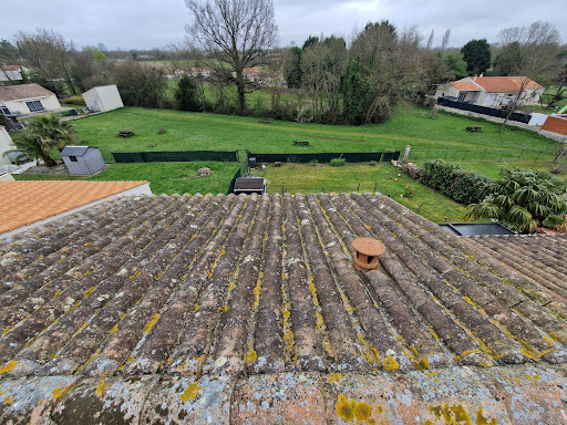 Photo de Aptel Rénovation - Couverture Peinture Maçonnerie Élagage Tonnay-Charente