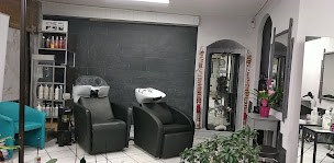 Photo n°4 de L'ebouriffée à Lunéville (Salon de coiffure)