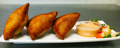 Tam Tam Zings Bar & Grill - Thumbnail