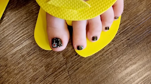 Tips & Toes Pro Nail Care - Thumbnail