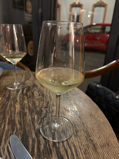 Zwischen den Engeln Weinbar - Thumbnail