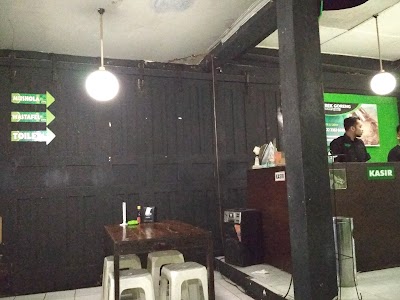 Photos of H. Slamet Fried Duck