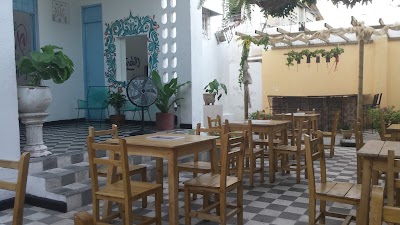 Photos of Donde Mama