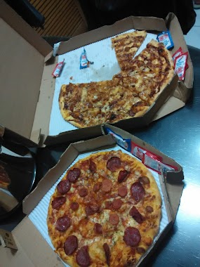 Domino's Pizza, Author: Samuel Liputra