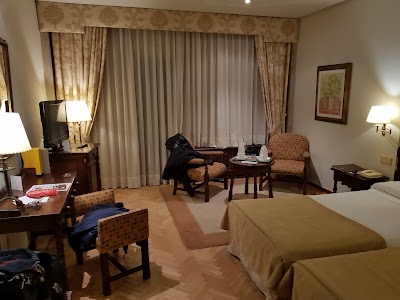 Photos of Parador de Le&oacute;n