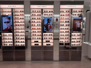 Photo n°1 de Opticien Mandelieu-la-Napoule - Optic 2000 - Centre Commercial Auchan à Mandelieu-la-Napoule (Service de réparation de lunettes)