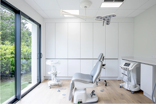 Photo n°12 de Dentiste Dr Edouard VIGNAUD Merignac à Mérignac (Radiologie dentaire)