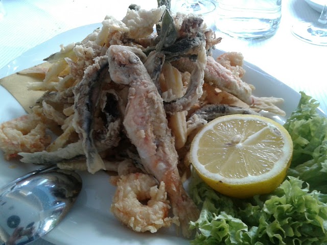 Osteria Del Pesce Al Pontile