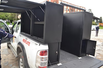 Photos of safari accesorios