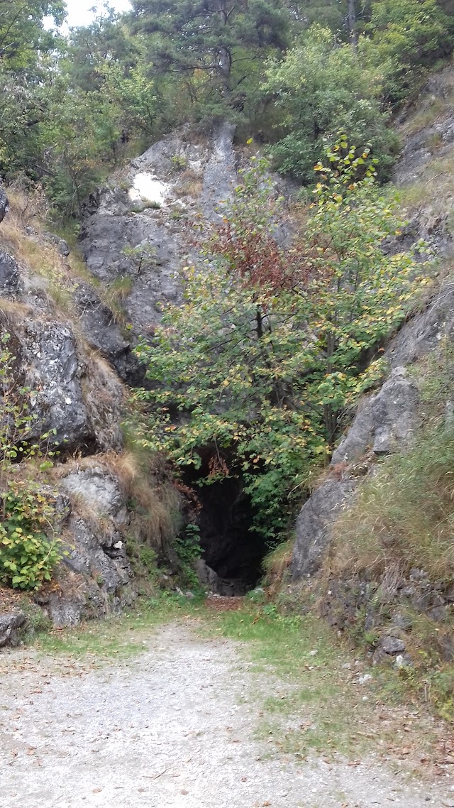 La Grotta dei Dossi
