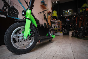 Photo n°12 de MOBILITYURBAN Toulouse - Magasin Vente réparation trottinette électrique à Toulouse (Service de réparation)