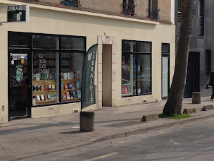 Photo n°15 de les mots et les choses à Boulogne-Billancourt (Magasin de jouets)