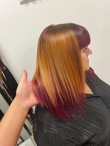 CC Hair Salon Open Times