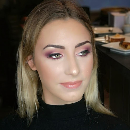 Samira Arras hair and makeup artist (maquilleuse pro et coiffeuse studio ) - Thumbnail