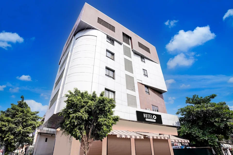 Hotel O Nashik Road formerly The Address Hotel