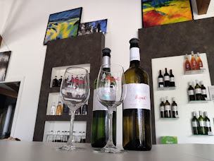 Photo n°20 de Domaine de Magnaut à Fourcès (Magasin de vins et spiritueux)