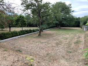 Photo n°2 de Commune de Salmiech - aire naturelle de camping à Salmiech (Terrain de camping)