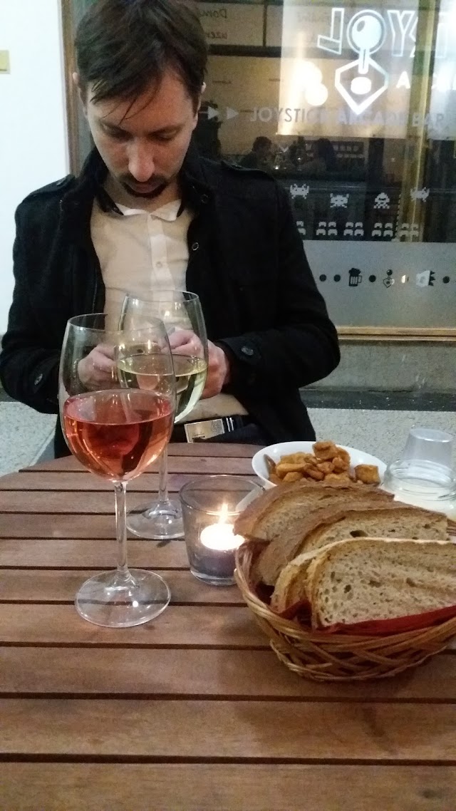 Wine bar "Na skleničku"