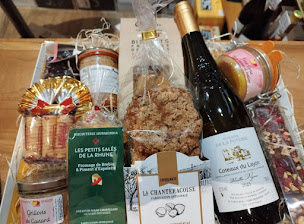 Photo n°10 de Cave L'Œnophile à Saint-Sulpice-et-Cameyrac (Magasin de thé)