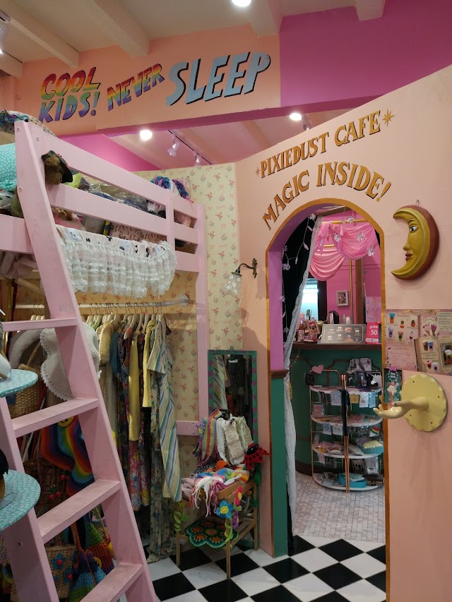 Pixie Dust Café (Daddy and the muscle academy)